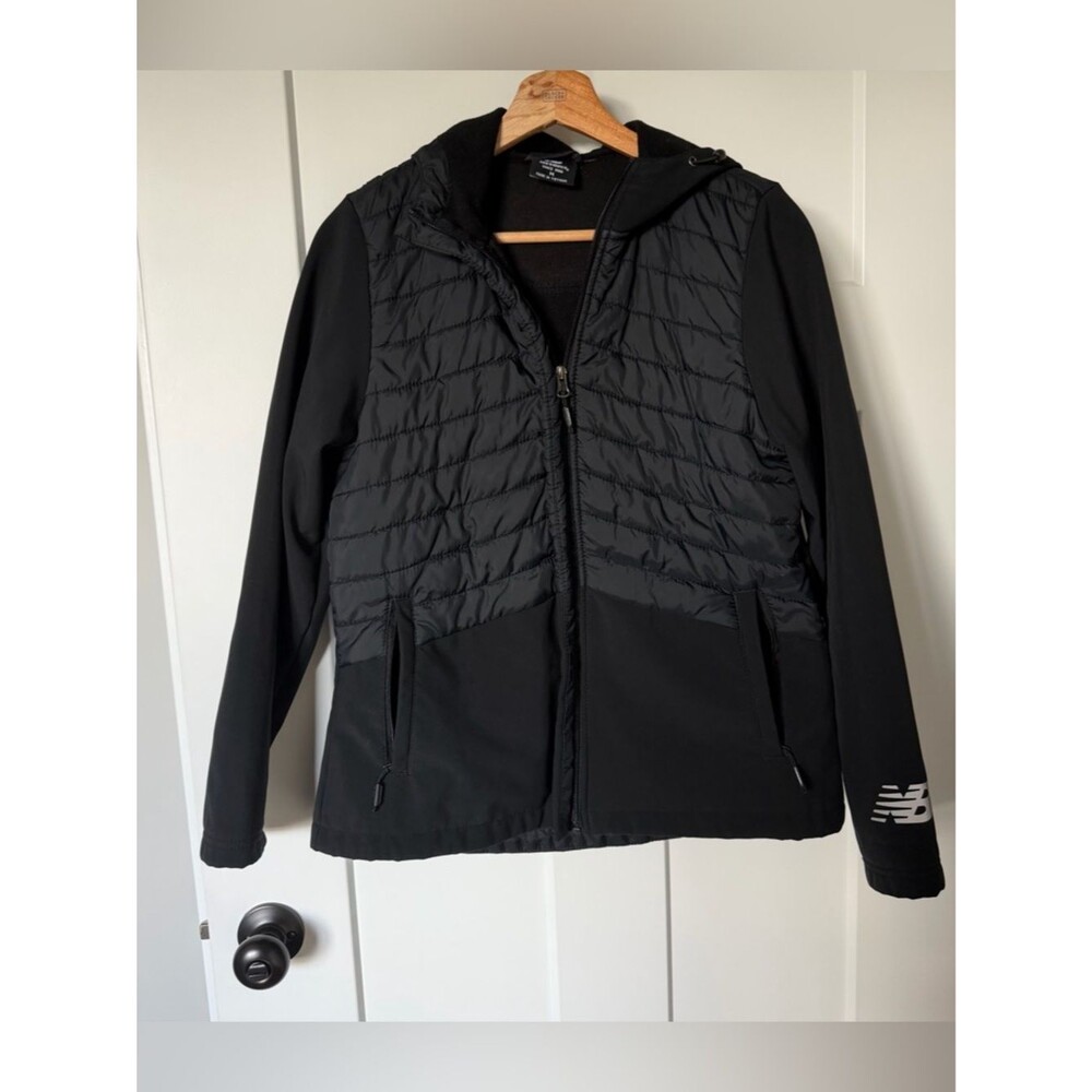 New Balance Women’s Black Hybrid Quilted Puffer Jacket Medium Hooded